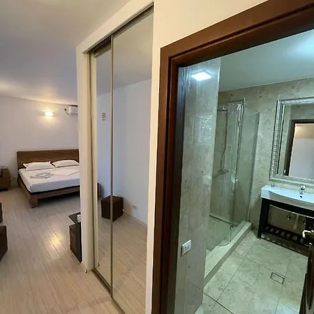 Regal Vila Mamaia