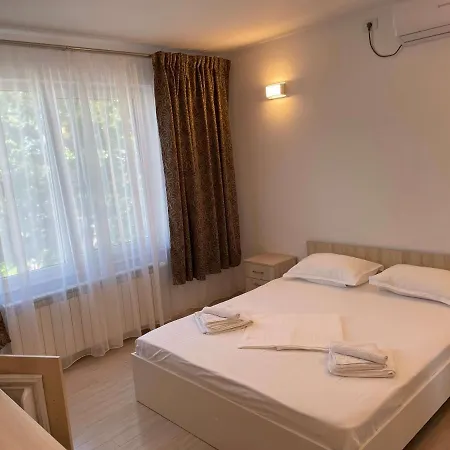 Regal Vila Mamaia